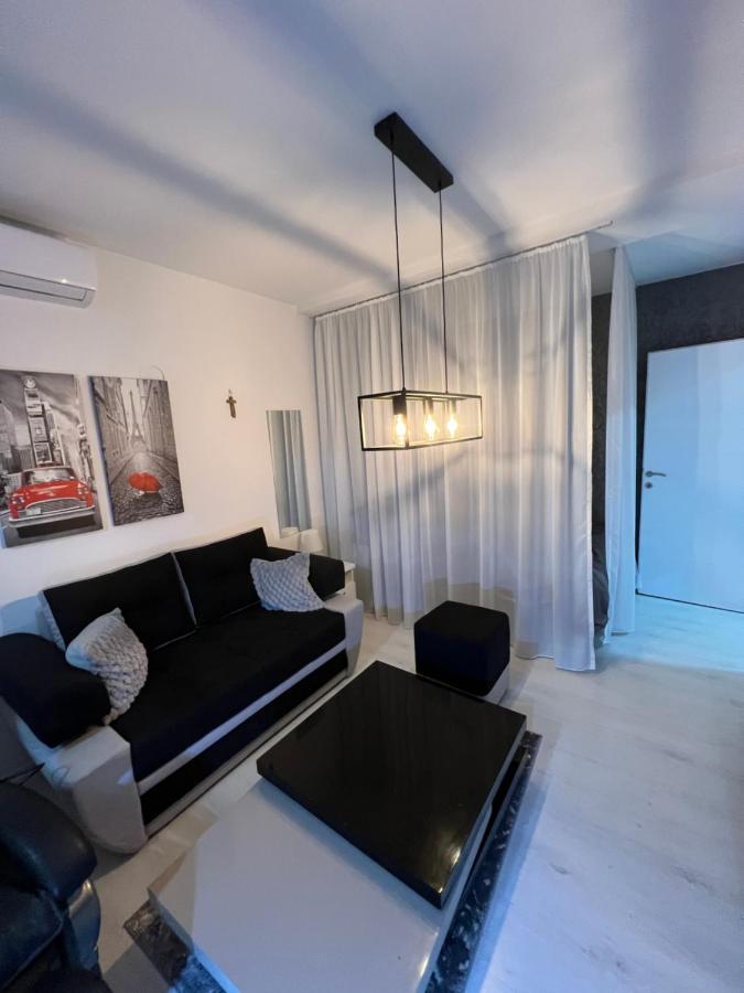 Apartman Paola - Massage Chair- 0-24 Self Check In Out- Zupanja Εξωτερικό φωτογραφία